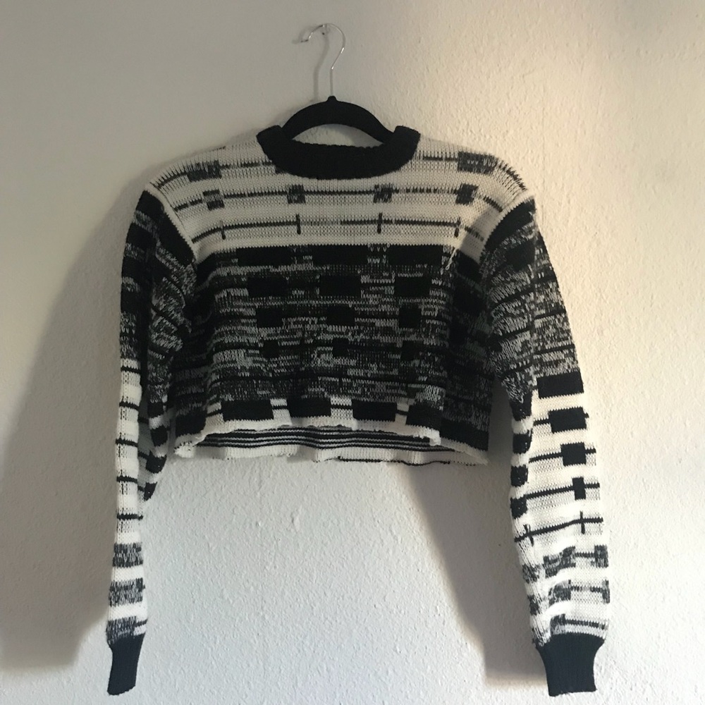 VINTAGE CROPPED KNIT SWEATER